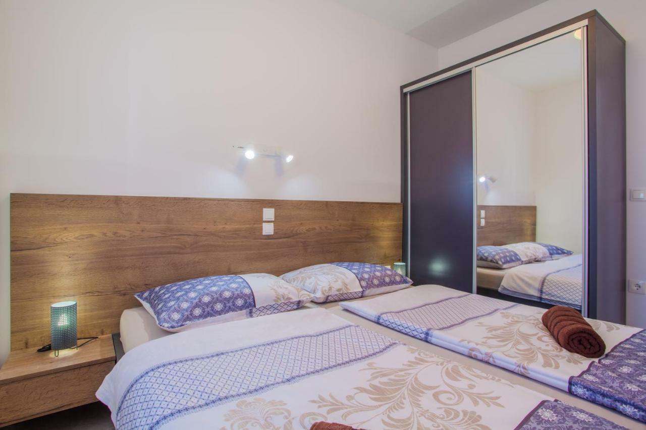 Apartmani Komesic Zubovići Exterior foto